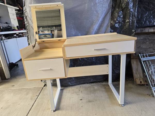 Makeup Vanity Table and Writing Desk 1