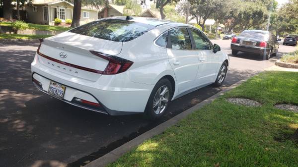 2021 HYUNDAI SONATA  !!! BLANCO, BAJA CANTIDAD DE KILÓMETROS **TÍTULO LIMPIO** - $16,500 (Marina del ray)63623804712193123