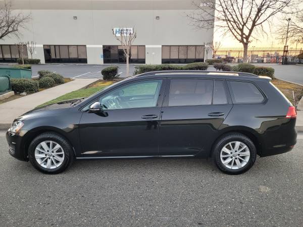 2016 VOLKSWAGEN GOLF SportWagen TSI S Low Miles - $11,000 (Sacramento)63619150174595124