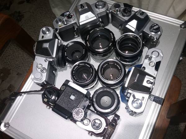 Nikon Nikormat FTn with Arsat H 50mm 1:2 1