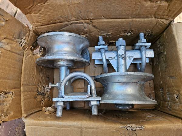 Sliding Gate Rollers, Steel Rolling Gate Hardware for 2'' (1-7/8'') 1