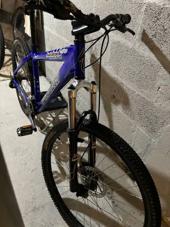 Specialized Hardrock Comp Mountain bike 1