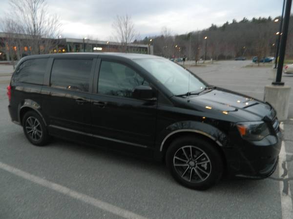 2016 Dodge Grand Caravan SE Plus - $13,495 (Waltham)63482368035459122