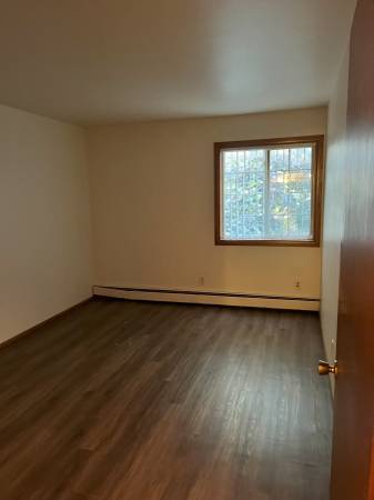$900 / 2br - RENT SPECIAL! Mead Ave Apts 2 Bdrm w/ Heat included MUST SEE! (sheboygan)63813312117507123