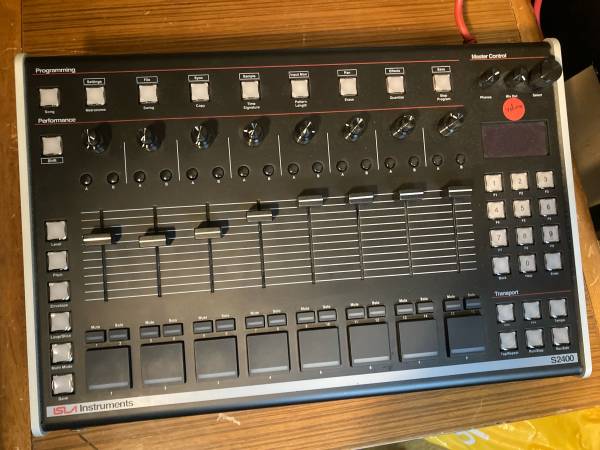 Isla s2400 sampler 1