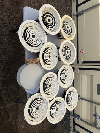 4 SpeakerCraft AIM8 Series One In-Ceiling Speakers & 7 CRS8 1