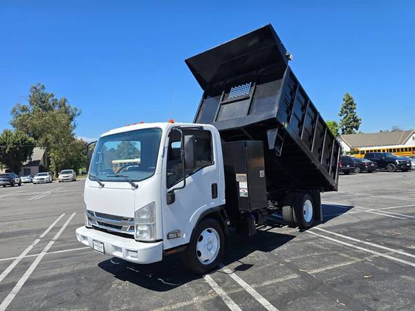 2019 Isuzu NRR - Photo 11