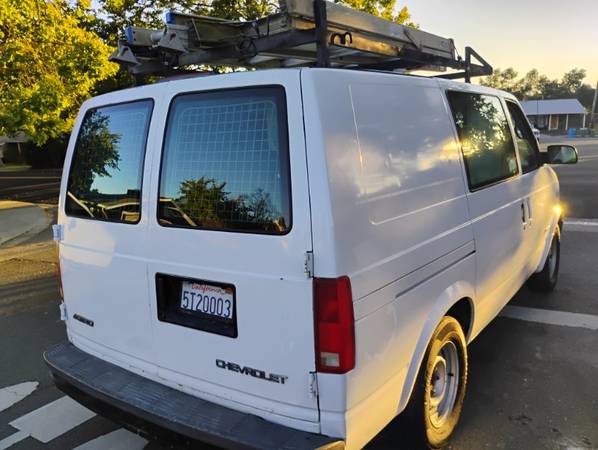 furgoneta de trabajo Chevy Astro 1998 con 146,000 millas - $2,500 (vallejo / benicia)63613267172739124