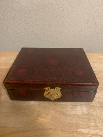 Jewelry Vintage Box 1