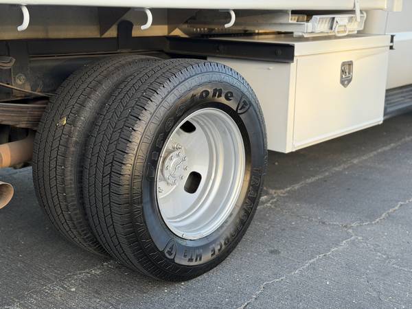 2014 Ford F350 Super Duty - Photo 14