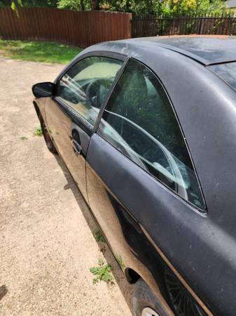 ¡Necesito que desaparezca! Honda cupé de 2 puertas - $800 (Oak Cliff, Dallas)63489137898497122