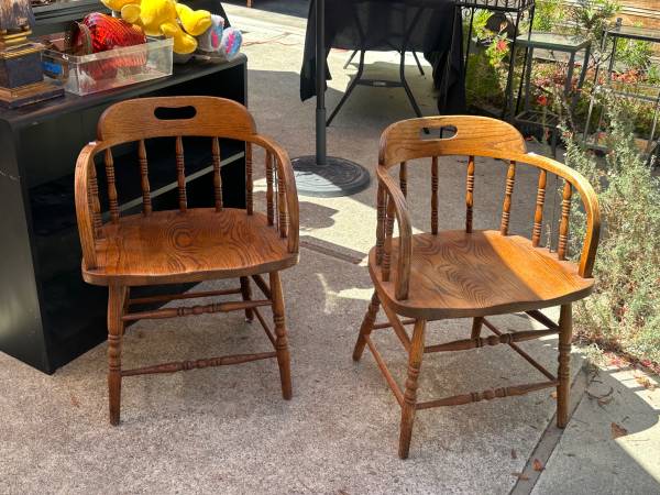 Yard sale photo