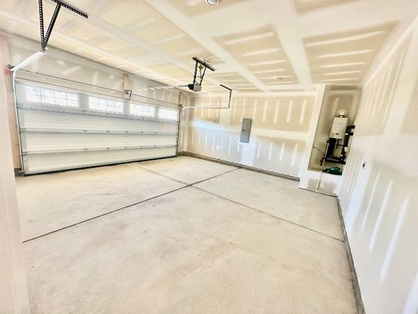 $2700.00 / 5br - 2674ft2 - Dream Rental Opportunity: The Most Desirable Landrum Model Home!63685997766659123