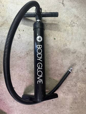 Paddleboard Body Glove pump 1