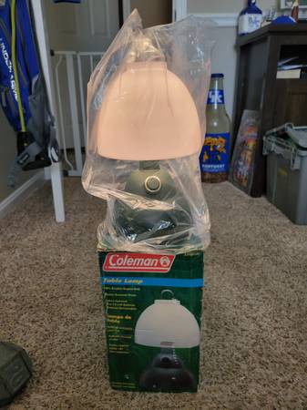 Brand New Coleman Battery Powered Table Lamp 1