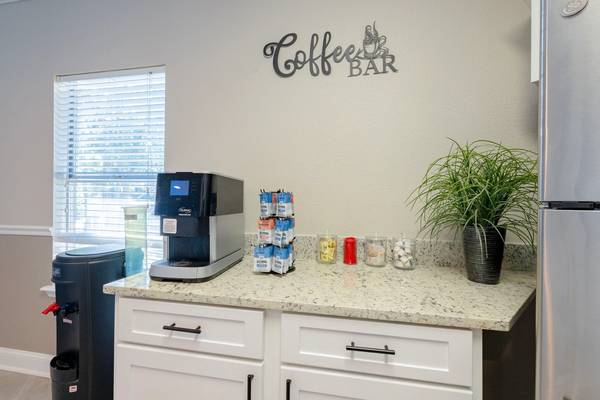 $1,369 / 1br - 970ft2 - ¡Muévete rápido! ¡1 mes GRATIS + TV inteligente de 55" incluida! 📺64014801337985121
