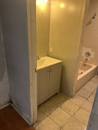 $1,699 / 1hab - 700ft2 - 100 de descuento habitación grande west oakalmd (oakland oeste)64030484487169122