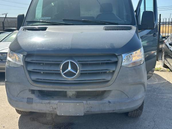 2019 Mercedes Sprinter 2500 ,109,000 - Photo 4