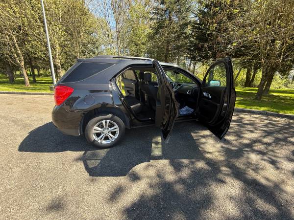 2015 chevy equinox - $5,000 (SUMNER)63623125101059123