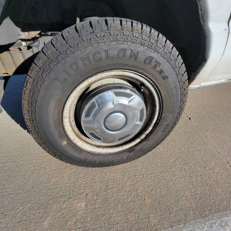 2005 Ford E-250 - Photo 5