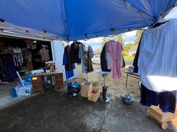 Yard sale photo