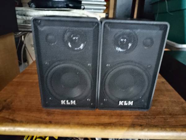 KLH indoor/outdoor speakers 1