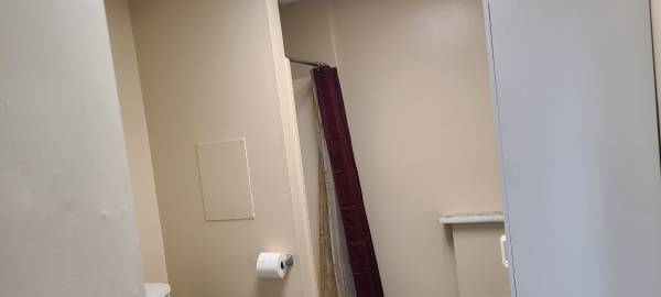 $950 / 720ft2 - Office space, kitchen, laundry, and shower- Holt Mi (Holt- Industrial park)63920839246851124