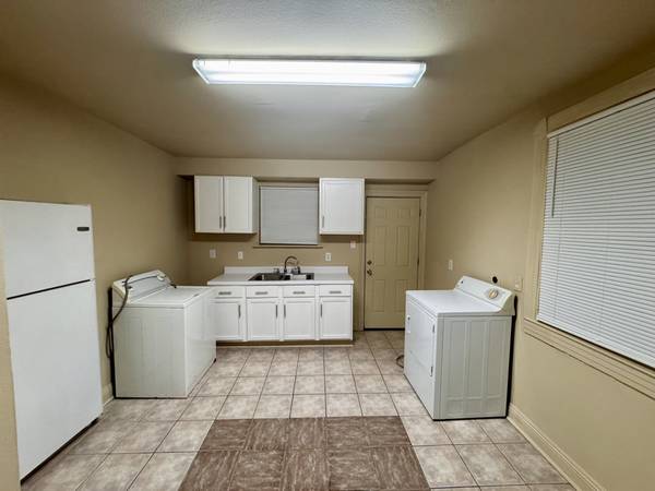 $1850.00 / 3br - Gentilly 3BD/1BA with upgraded bath, spacious backyard, new deck & bon63903653502595124