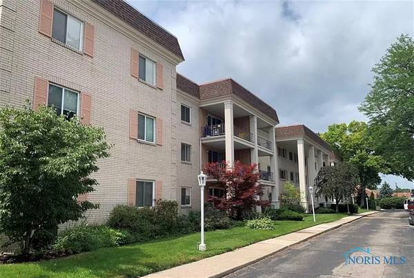 $1,200 / 1br - 600ft2 - COMPLETELY FURNISHED WESTGATE CONDO (Westgate)63836549281665123