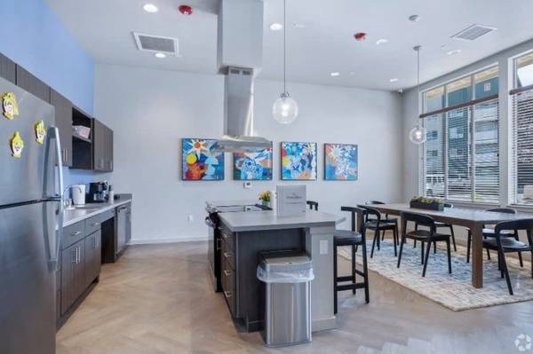 $1,814 / 4br - 1388ft2 - Carpeting, On-Site Management, Cable Ready (205 Silver Lake Rd, Reno, NV)63992638023299122