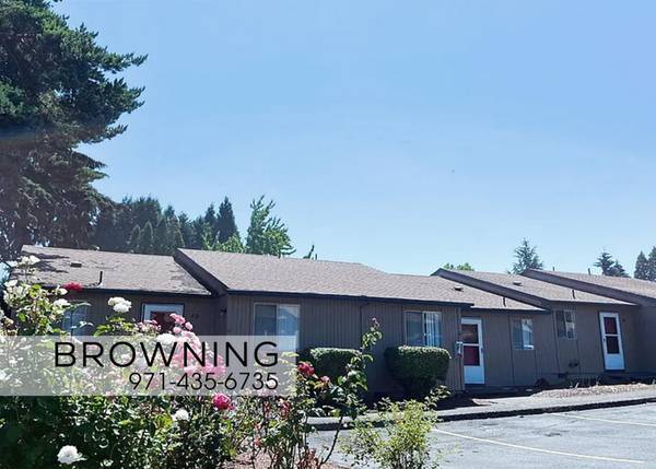 $1,300 / 2br - Small Complex and Spacious Apts | Serene 2 Bedroom (Salem on Browning Ave)63660461119233120