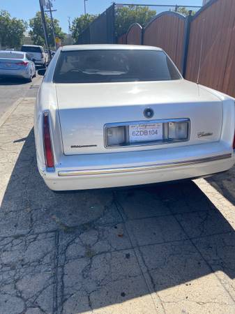 Venta de Cadillac blanco en efectivo - $1.500 (berkeley)63442338124163121