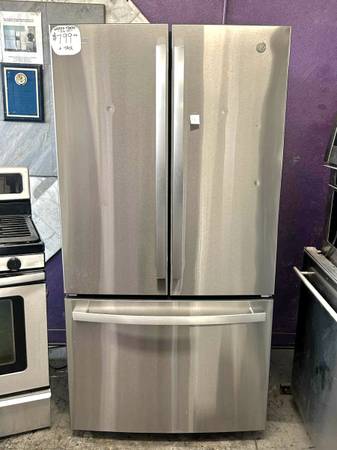 NEW Scratch & Dent GE 36" French Door Refrigerator 1