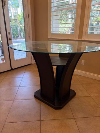 Kitchen Table 1