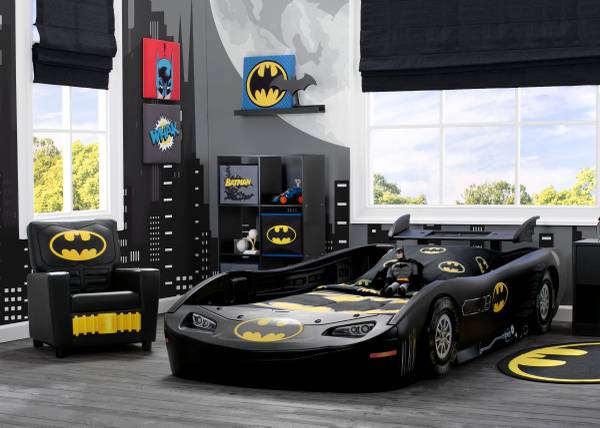 Batman Car Twin Bed (Batmobile) Retails $299 1
