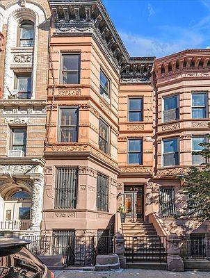 looking to share a large loft apartment 1