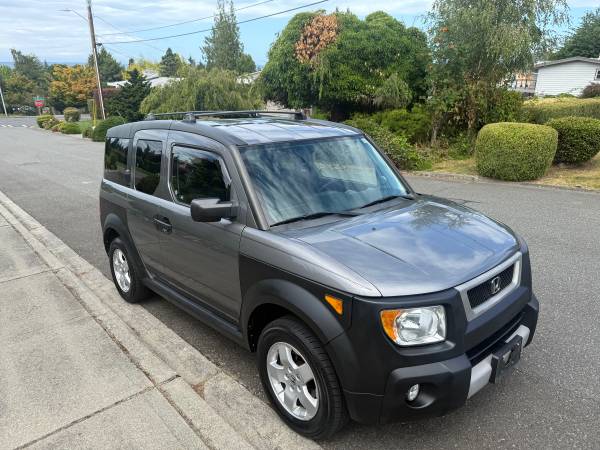 2005 Honda Element tracción en las cuatro ruedas 110,098 millas originales - $10,900 (Edmonds)63622860748289121