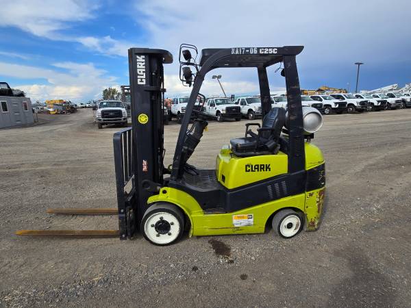 2016 Clark 5,000# Propane Warehouse Forklift 1