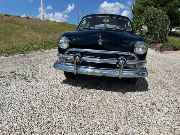 1951 Ford Custom Sedan Tudor - $15,000 (área de St Joseph)63621942386179120
