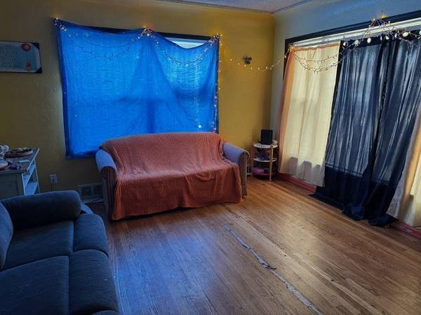 $239,000 / 5br - 2094ft2 - 5 Bedroom Home (Nyssa)63981527880579123