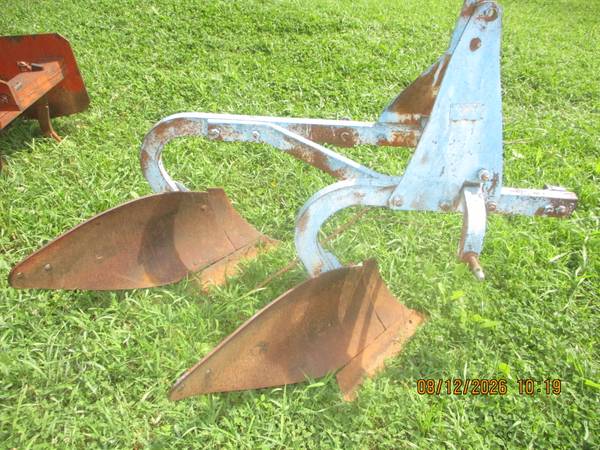 2 row turning plow 1