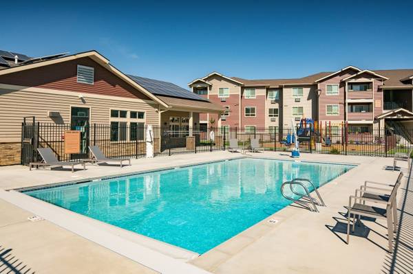 $1,542 / 3br - 3 bedroom, State-of-the-Art Fitness Center, Cyber Cafe (2555 Bella Coola Ln, Richland, WA)63624280457729121