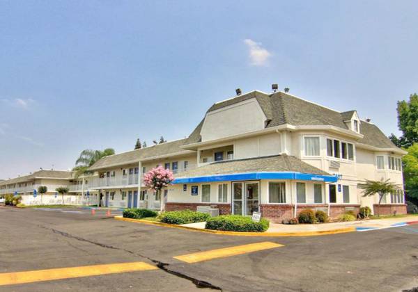$450 / 1br - Furnished 1B with WEEK RATE - No Deposit - CableTV - WiFi (Sacramento South & Elk Grove)64043835940995122