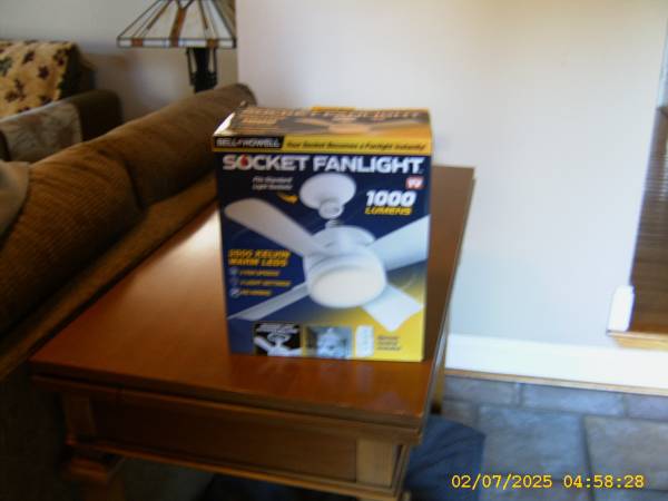 CEILING FAN/SOCET FAN, NEW 1