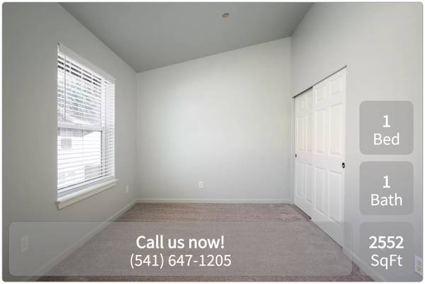 Comfortable & convenient 1 bed / 1 bath townhome at 707 Communities 1