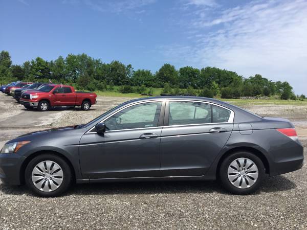 ***2012 Honda Accord LX, Motor*** 1 Dueño -- CERO Accidentes - $10,450 (Louisville/Taylorsville/Fisherville)63654695765889121