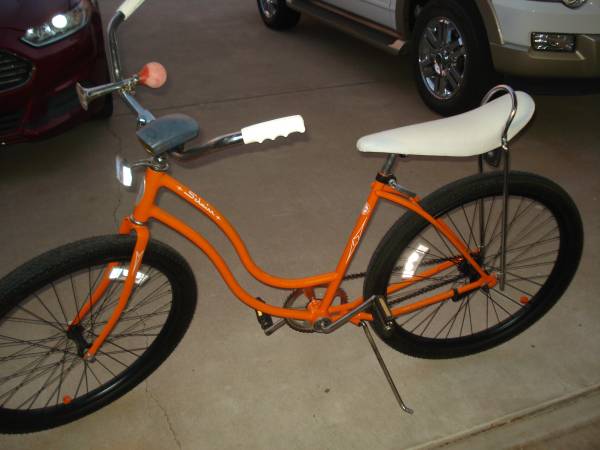 SCHWINN ADULT LADIES STING RAY 1