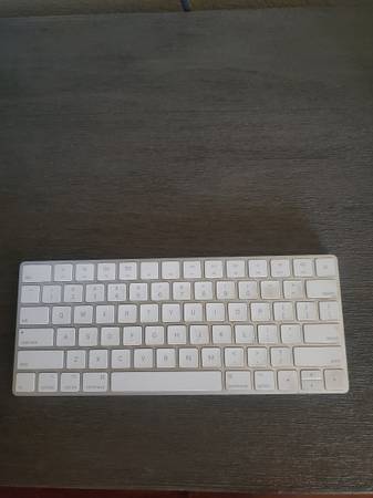 Slim apple keyboard 1