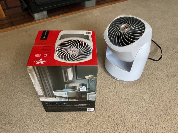 Set of TWO Vornado V10 Compact Fans- Set of 2 1
