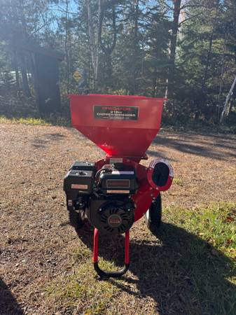Predator 212cc Wood Chipper/Shredder – 6.5 HP – Excellent Condition 1